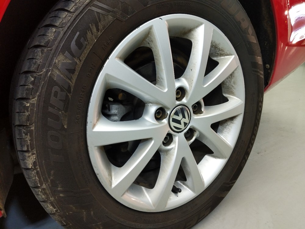 2015 Volkswagen Jetta - Wheel