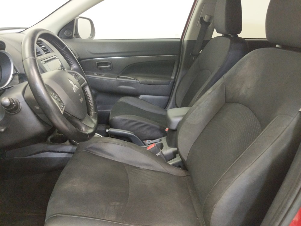 2015 Mitsubishi Outlander - Driver Front Seat