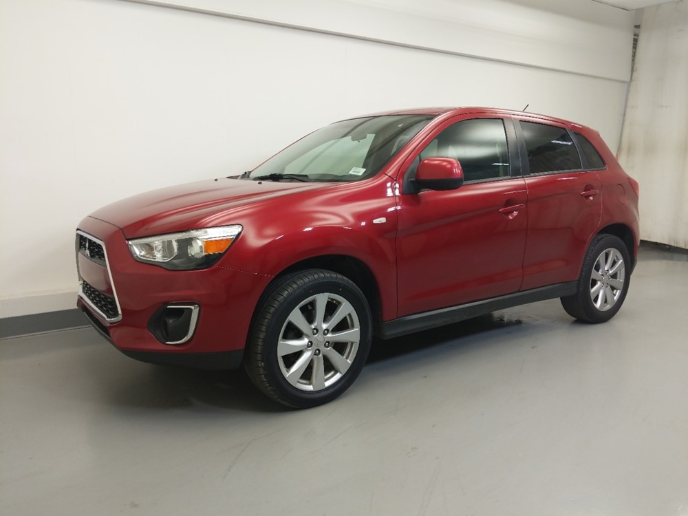 2015 Mitsubishi Outlander - Driver Front Side