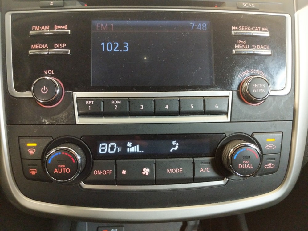 2017 Nissan Altima - Stereo Package