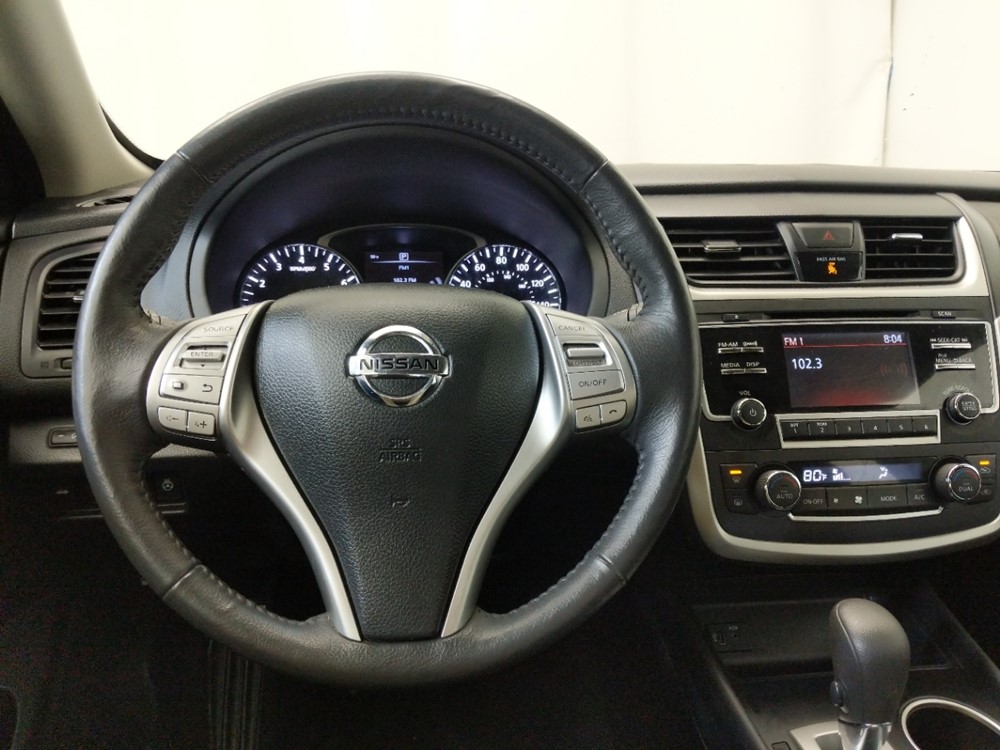 2017 Nissan Altima - Driver Dash