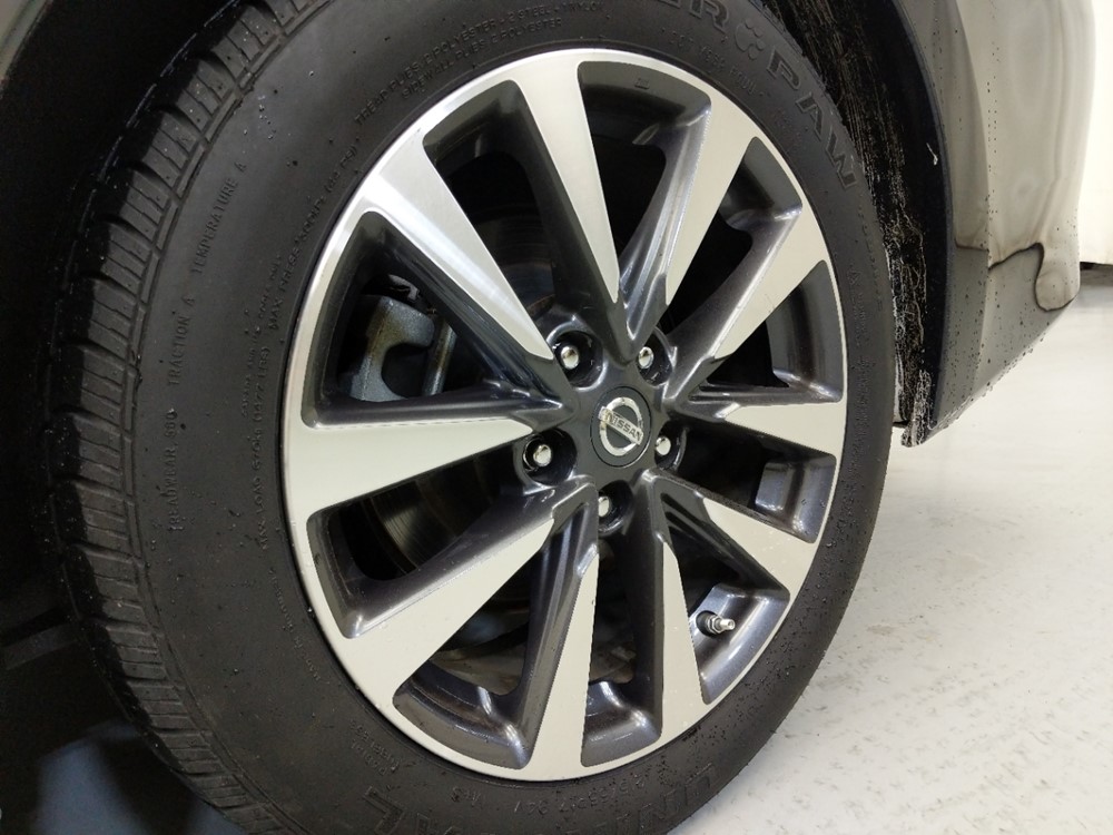 2017 Nissan Altima - Wheel