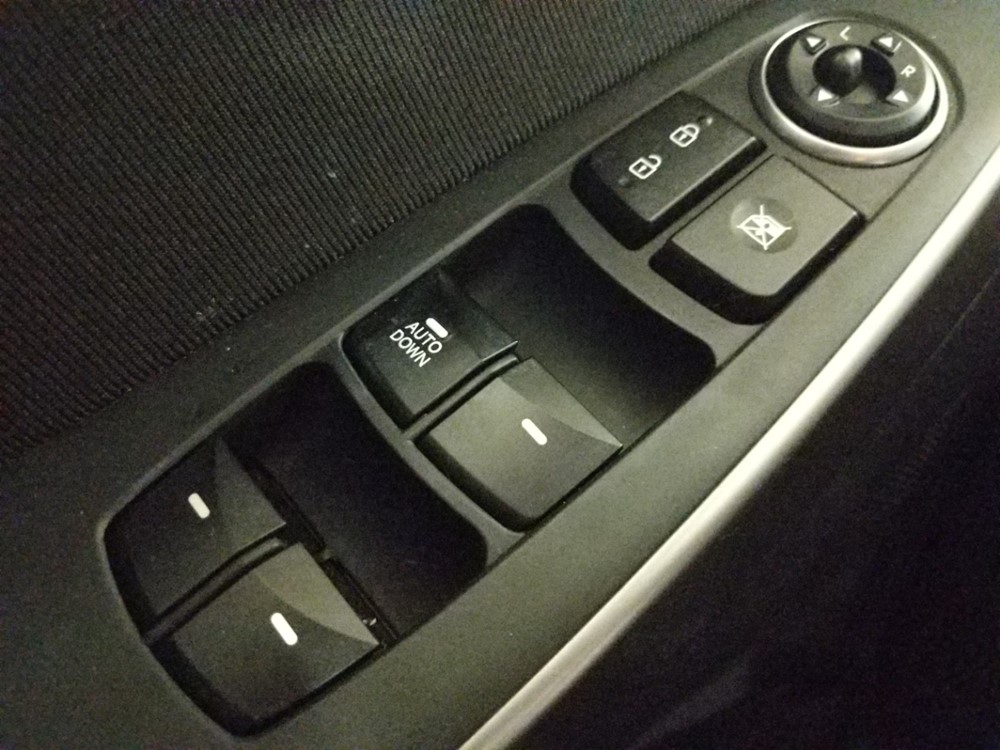2017 Hyundai Elantra - Driver Power Windows/Lock Control