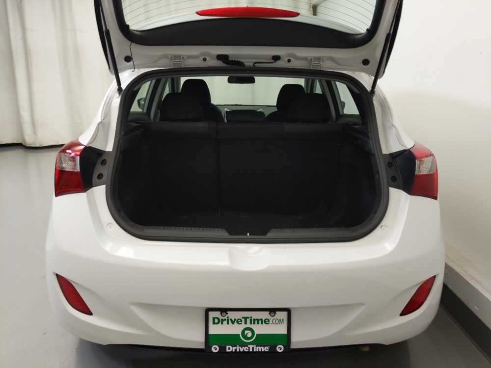 2017 Hyundai Elantra - Trunk
