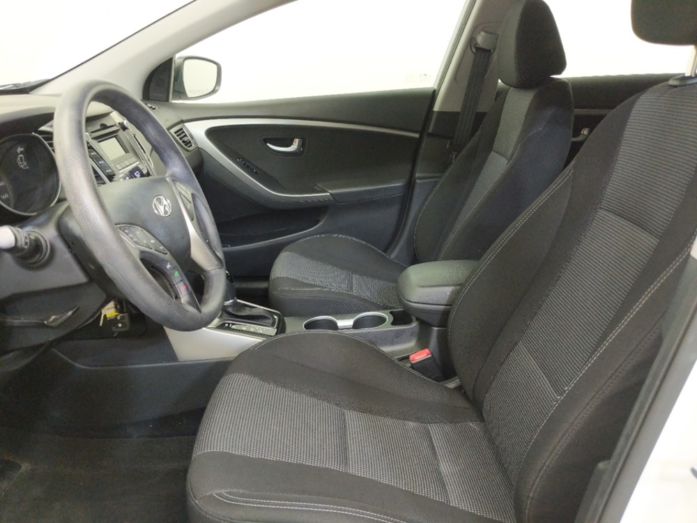 2017 Hyundai Elantra - Driver Front Seat