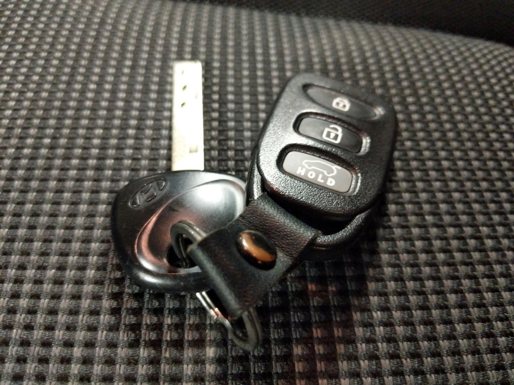 2017 Hyundai Elantra - Keys
