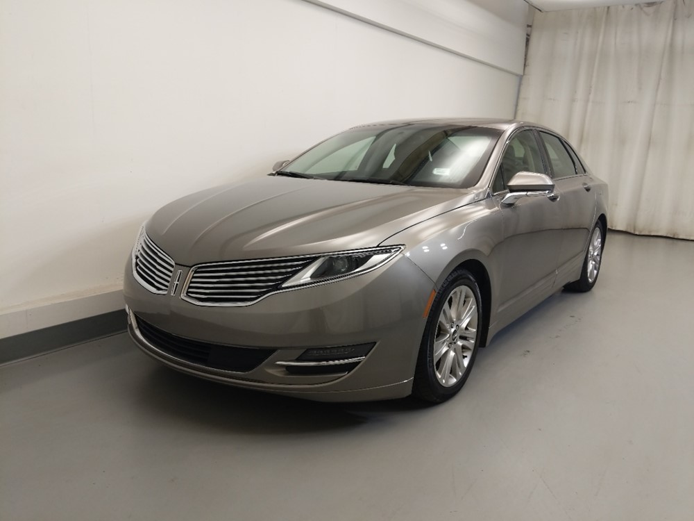 2016 Lincoln MKZ - Driver Front Bumper