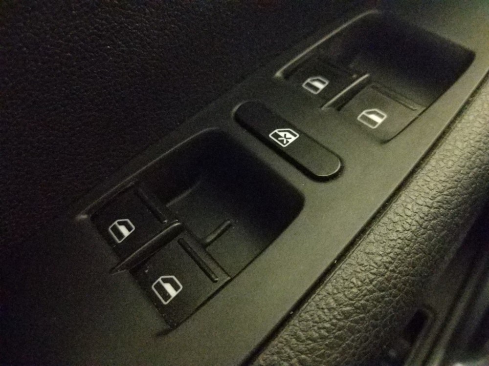 2015 Volkswagen Jetta - Driver Power Windows/Lock Control