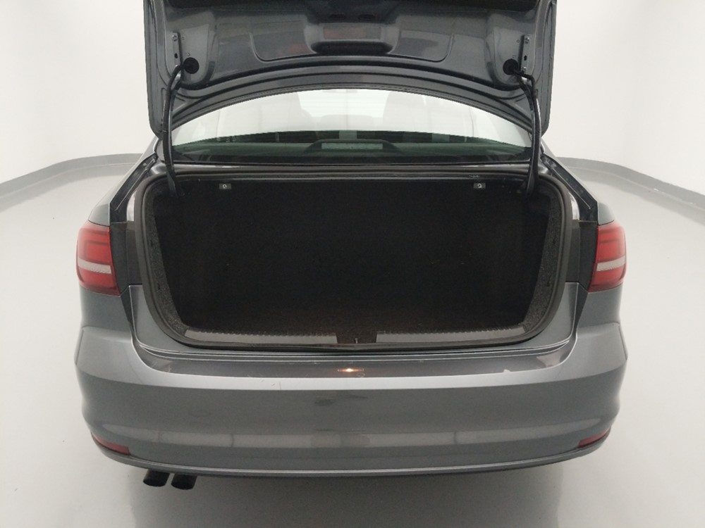 2017 Volkswagen Jetta - Trunk