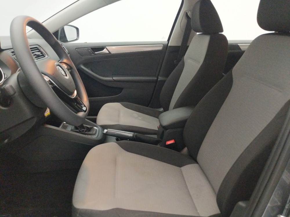 2017 Volkswagen Jetta - Driver Front Seat
