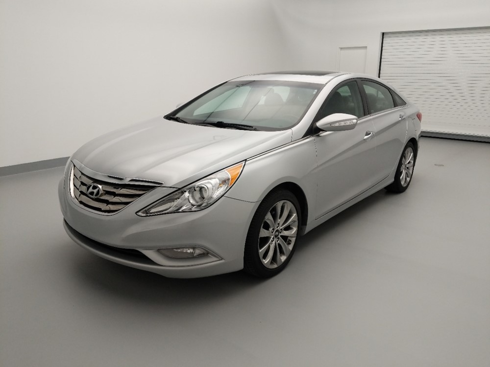 2013 Hyundai Sonata - Driver Front Bumper