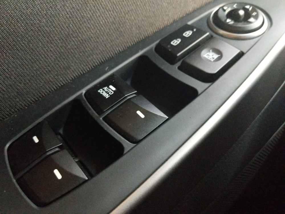 2017 Hyundai Elantra - Driver Power Windows/Lock Control