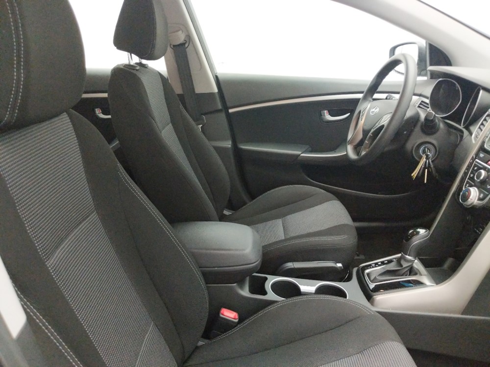 2017 Hyundai Elantra - Passenger Front Seat