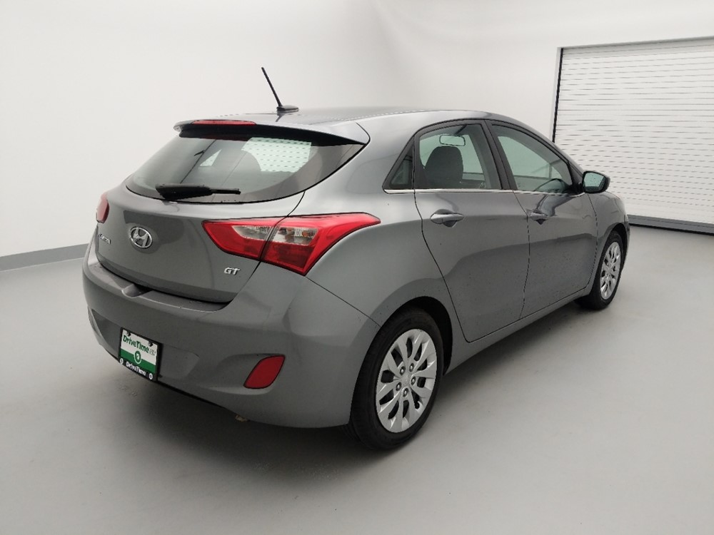 2017 Hyundai Elantra - Passenger Rear Bumper
