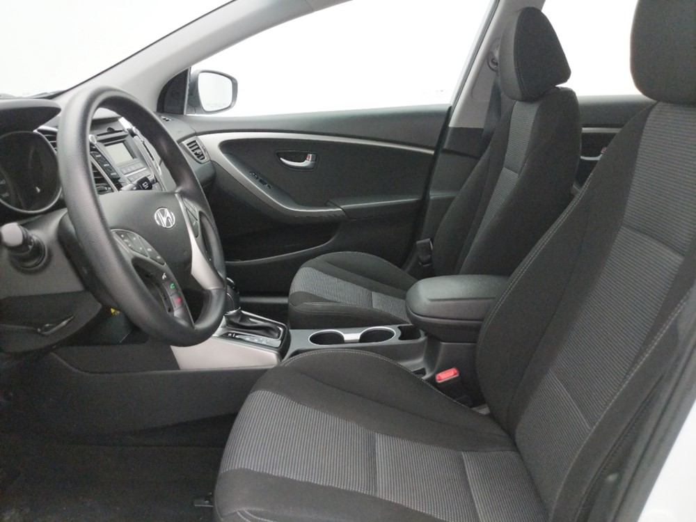 2017 Hyundai Elantra - Driver Front Seat