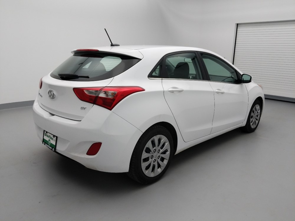 2017 Hyundai Elantra - Passenger Rear Bumper