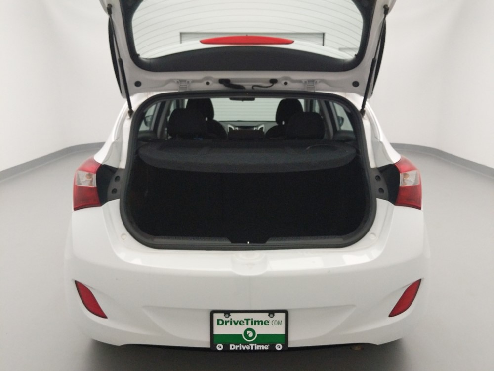2017 Hyundai Elantra - Trunk