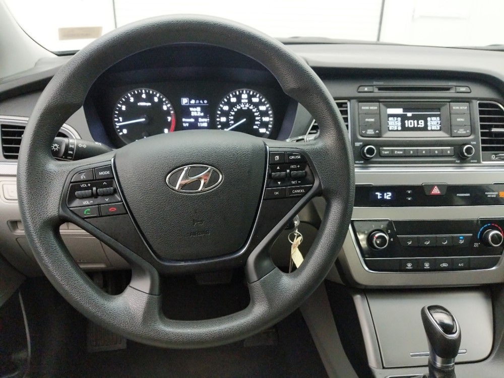 2017 Hyundai Sonata - Driver Dash
