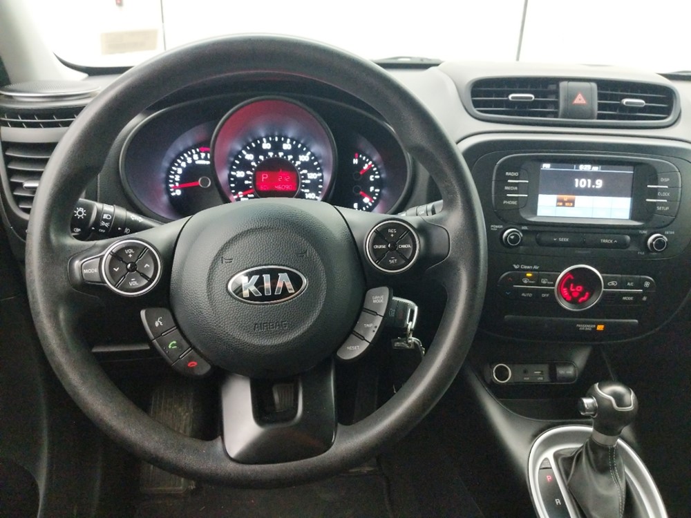 2017 Kia Soul - Driver Dash
