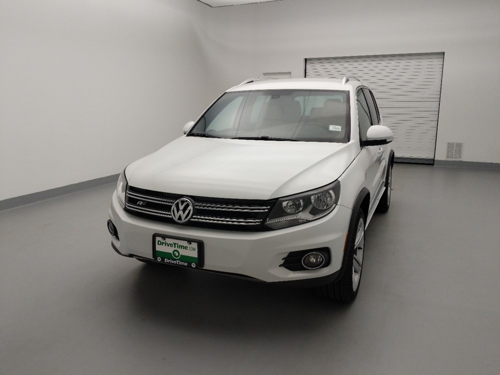 2016 Volkswagen Tiguan - Driver Front Hood