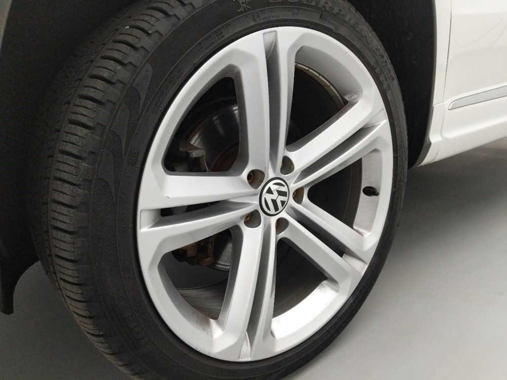 2016 Volkswagen Tiguan - Wheel