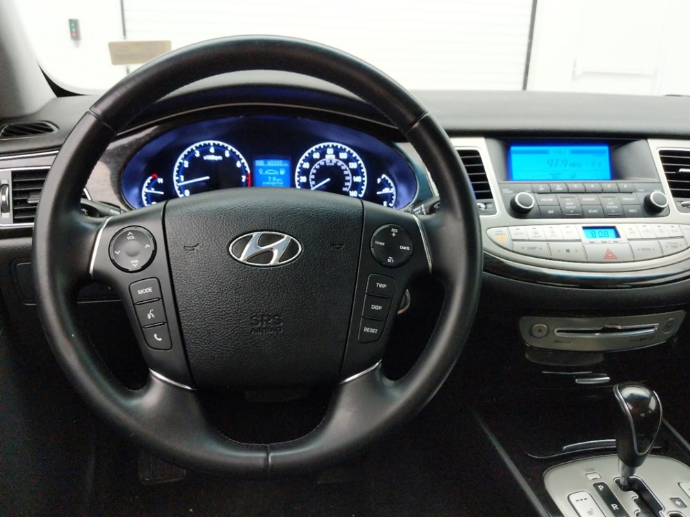 2013 Hyundai Genesis - Driver Dash