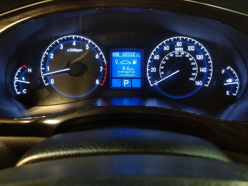 2013 Hyundai Genesis - Odometer Close Up