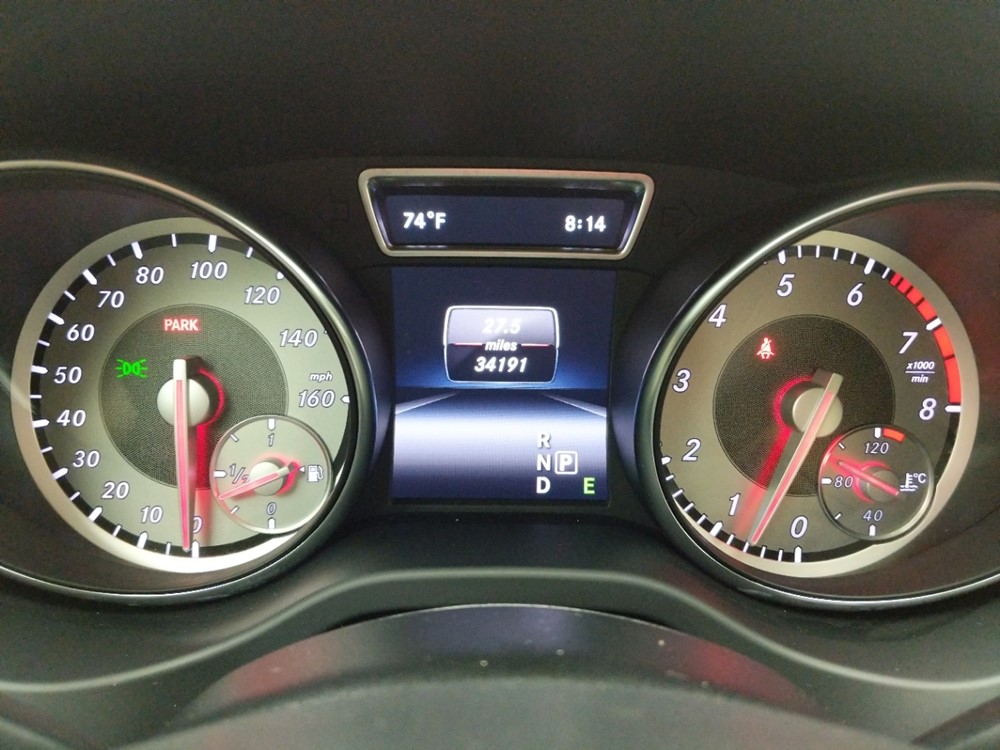 2015 Mercedes-Benz GLA250 - Odometer Close Up