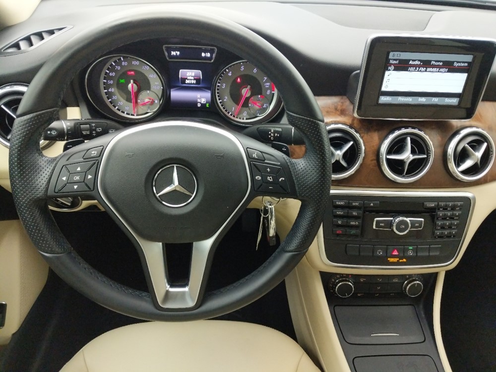 2015 Mercedes-Benz GLA250 - Driver Dash