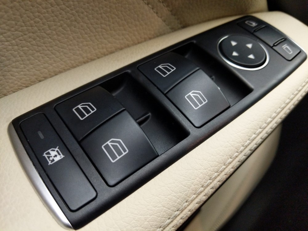 2015 Mercedes-Benz GLA250 - Driver Power Windows/Lock Control
