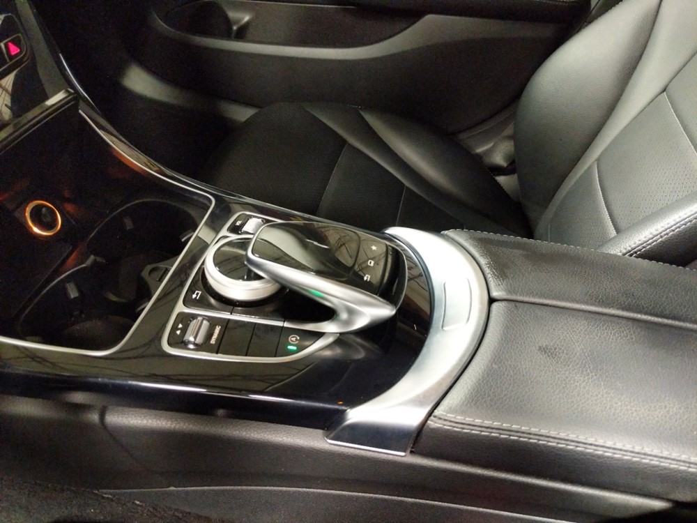 2016 Mercedes-Benz C300 - Center Console/Cup Holders
