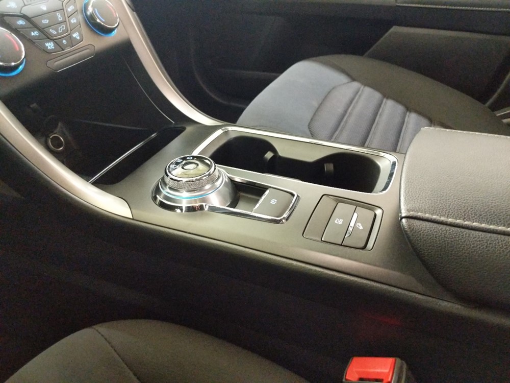 2017 Ford Fusion - Center Console/Cup Holders