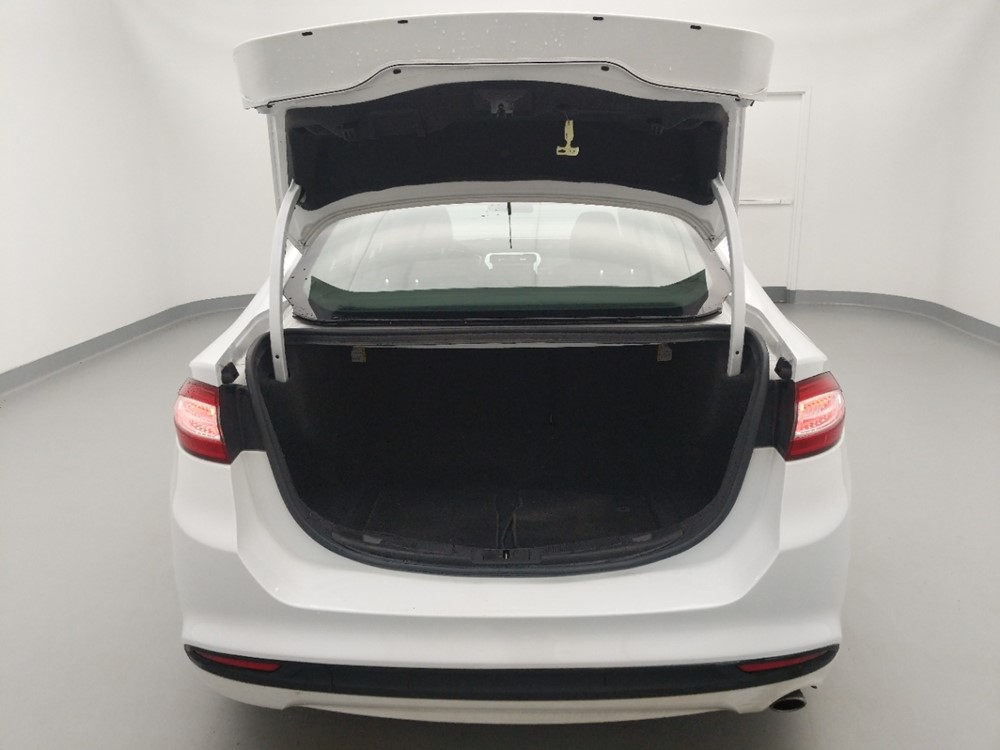 2016 Ford Fusion - Trunk