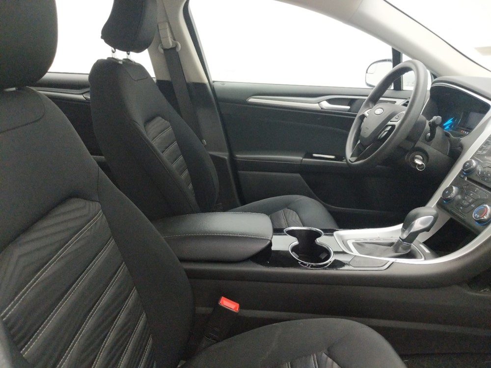 2016 Ford Fusion - Passenger Front Seat