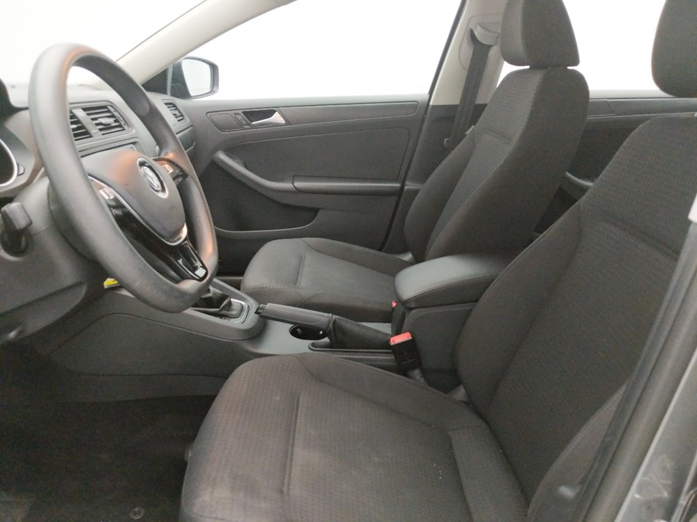 2016 Volkswagen Jetta - Driver Front Seat