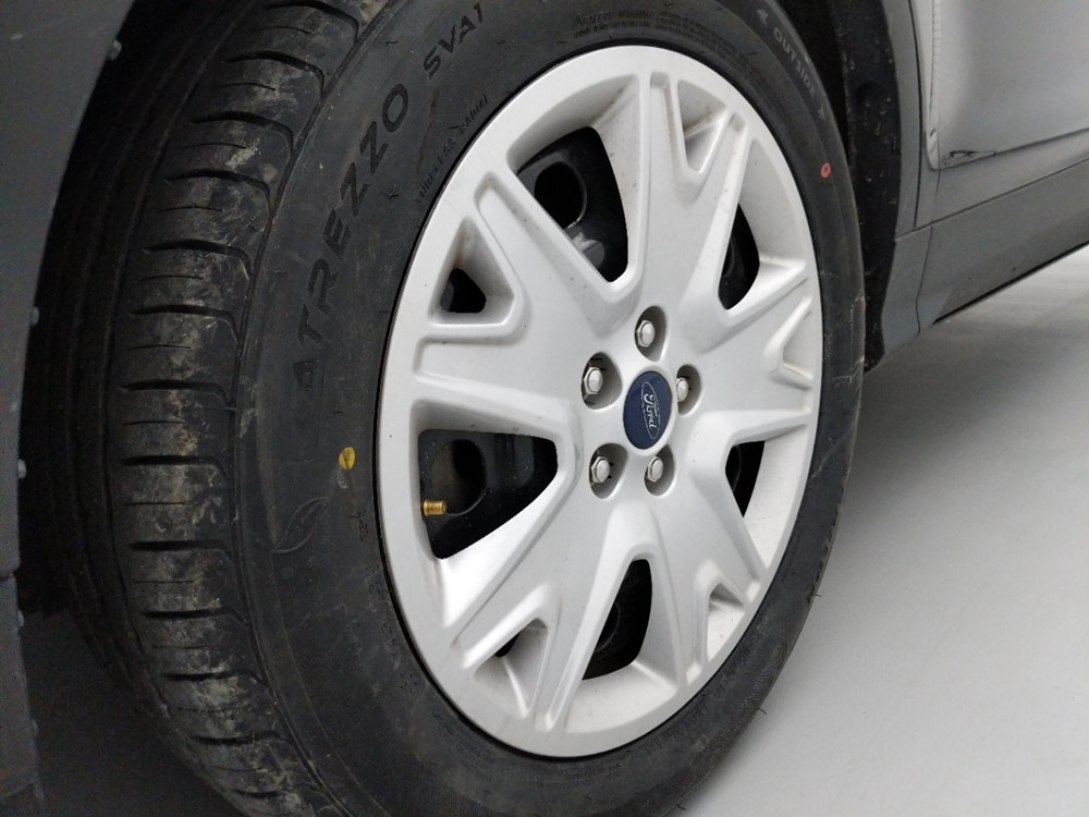 2015 Ford Escape - Wheel