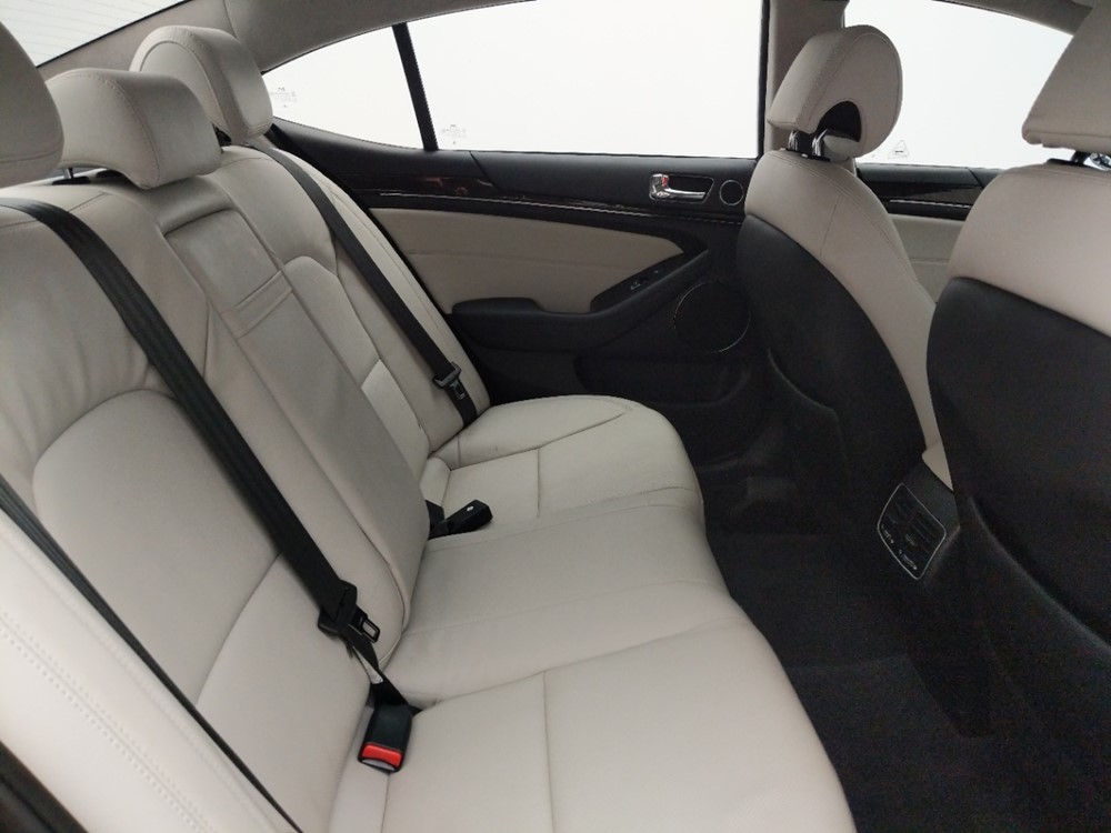 2015 Kia Cadenza - Passenger Rear Seat
