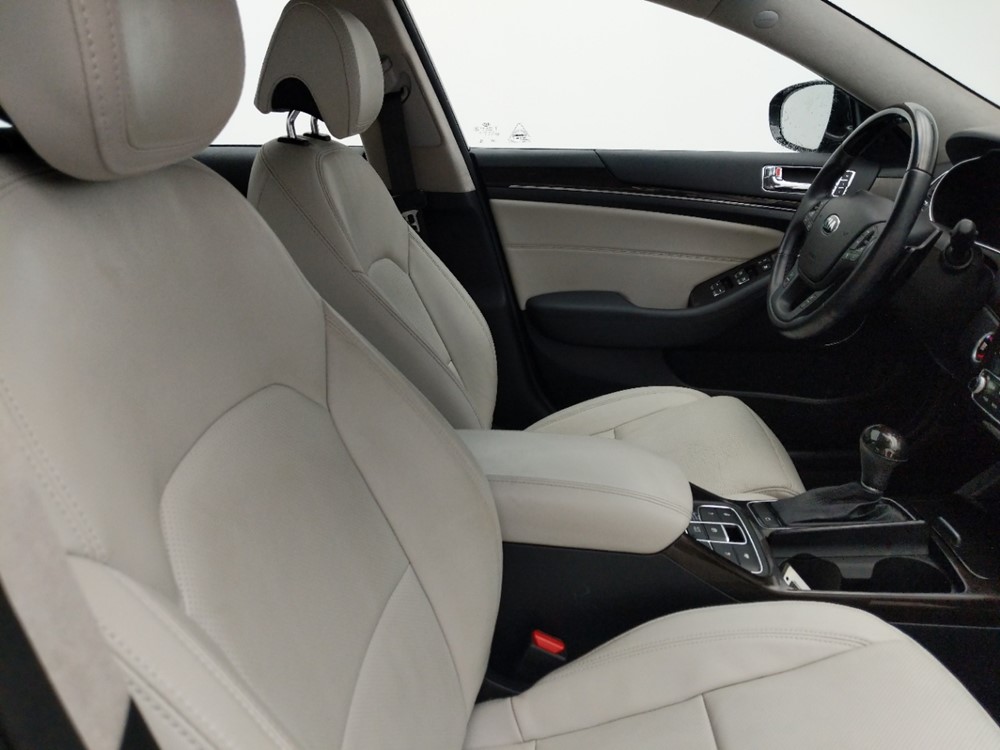 2015 Kia Cadenza - Passenger Front Seat
