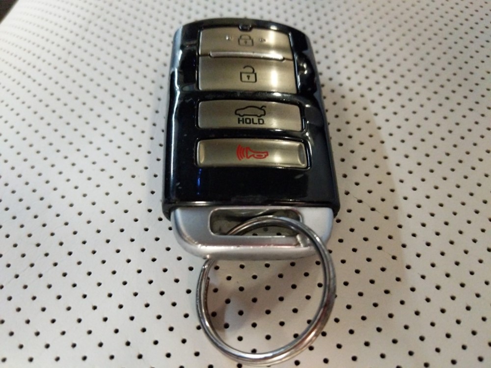 2015 Kia Cadenza - Keys