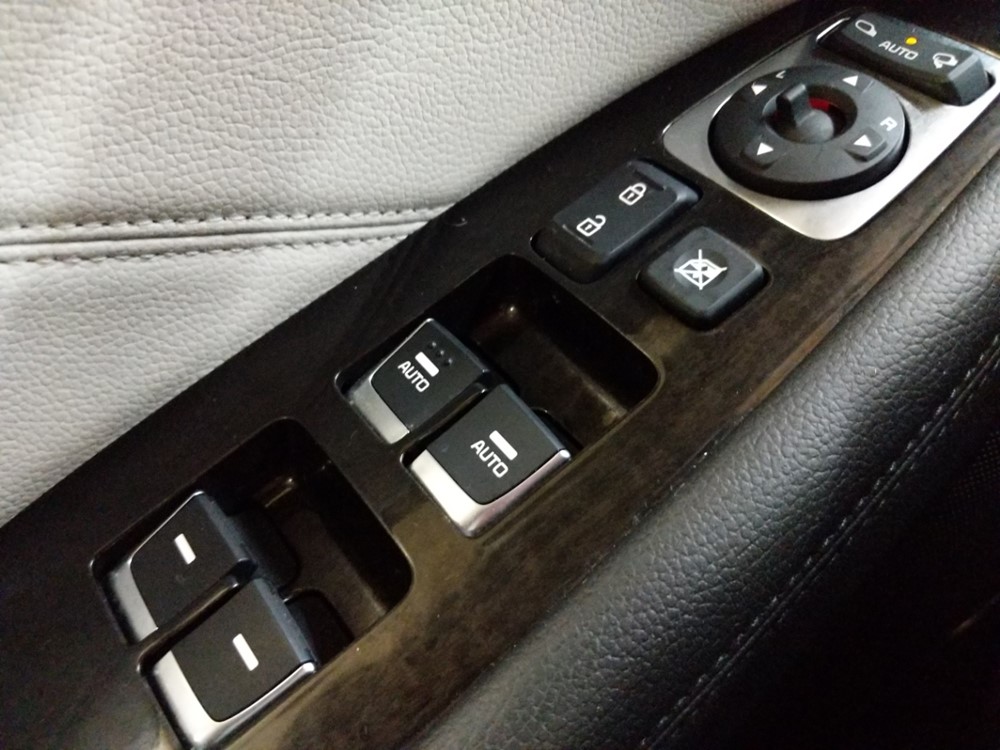 2015 Kia Cadenza - Driver Power Windows/Lock Control