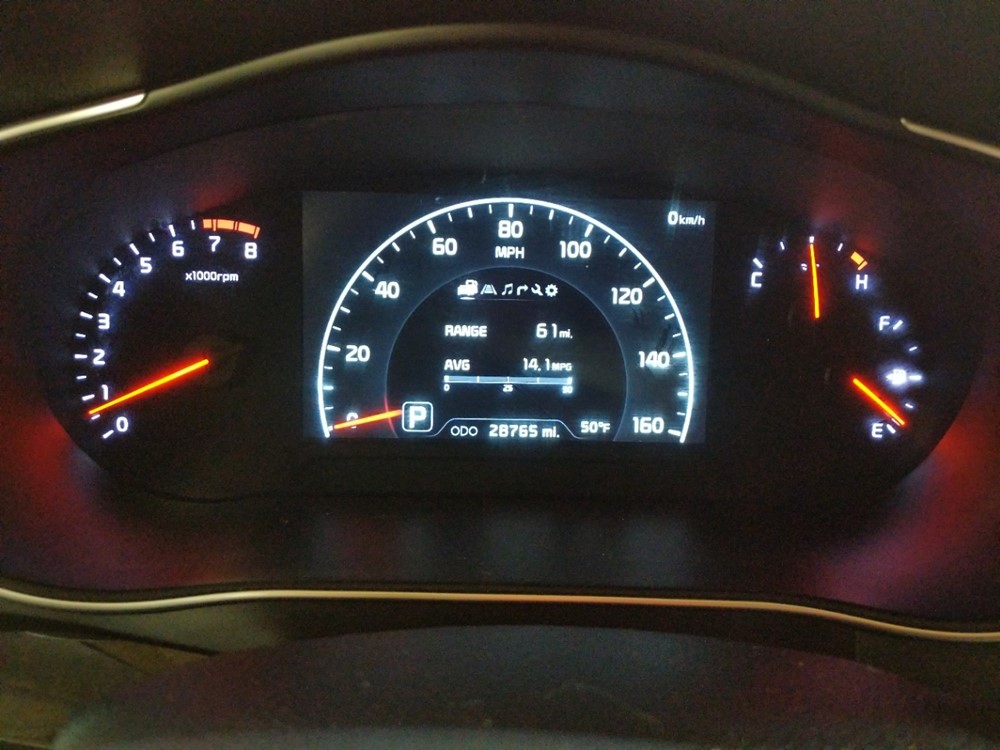 2015 Kia Cadenza - Odometer Close Up