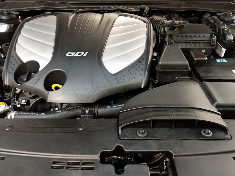 2015 Kia Cadenza - Engine