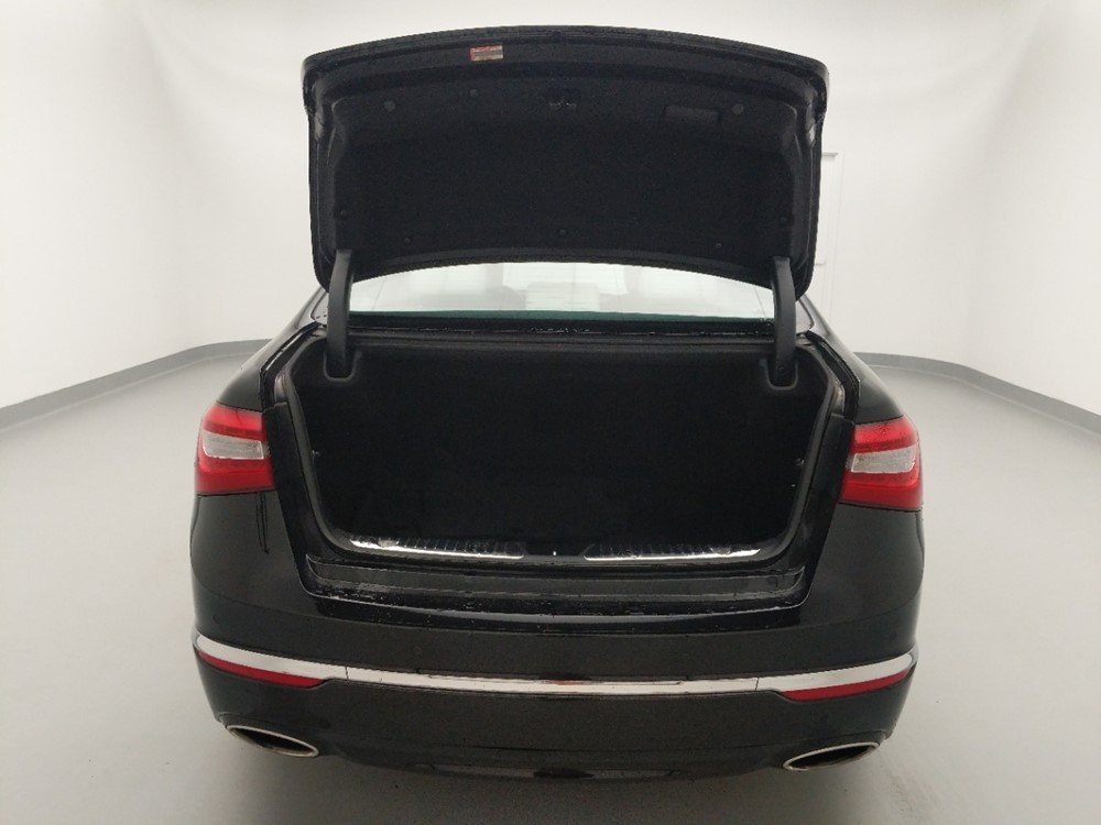 2015 Kia Cadenza - Trunk