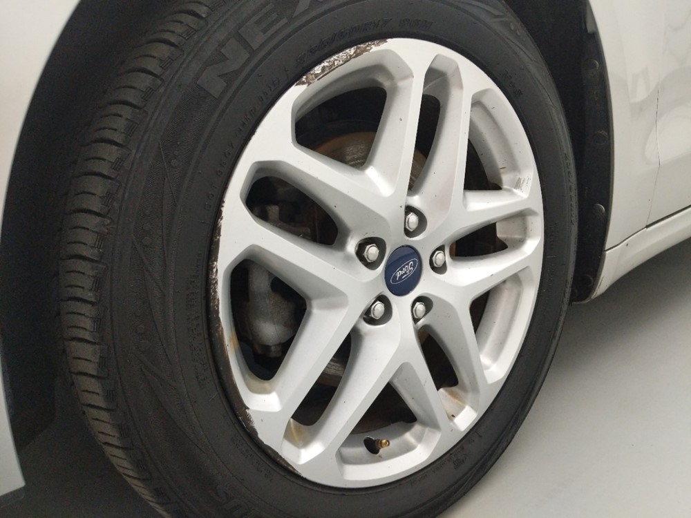 2014 Ford Fusion - Wheel