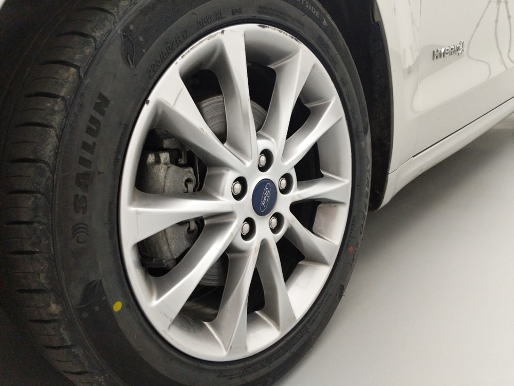 2017 Ford Fusion - Wheel