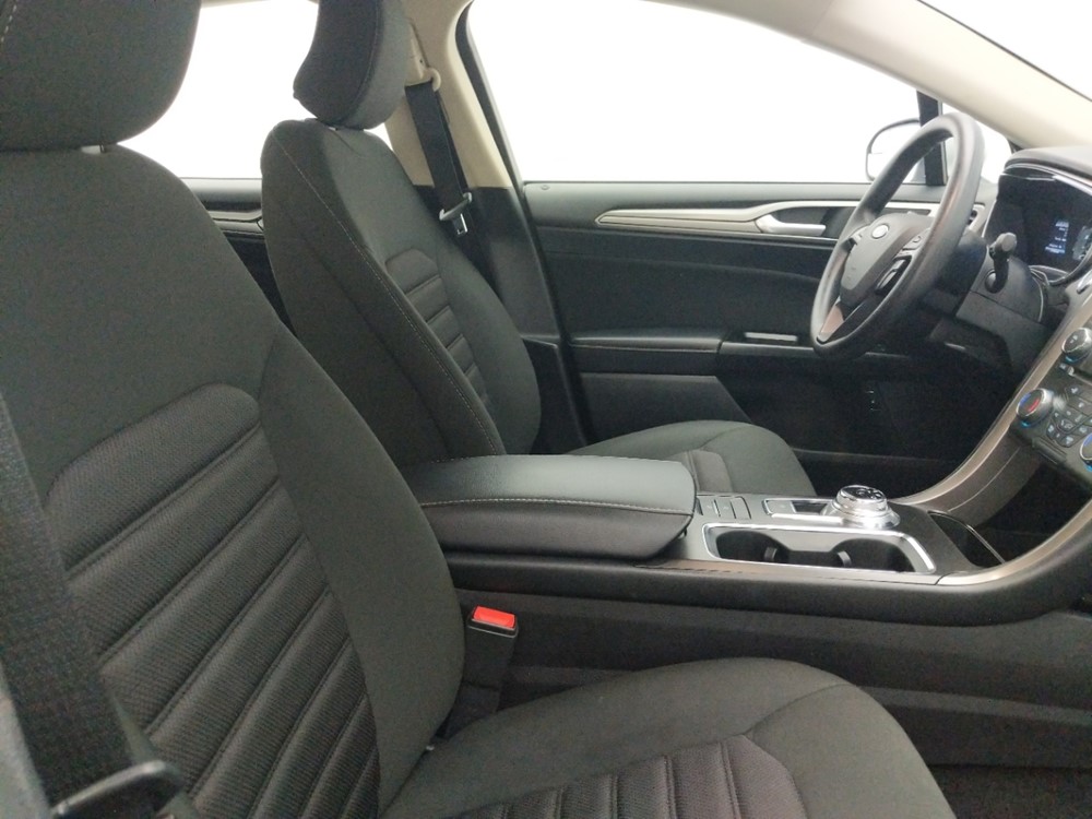 2017 Ford Fusion - Passenger Front Seat