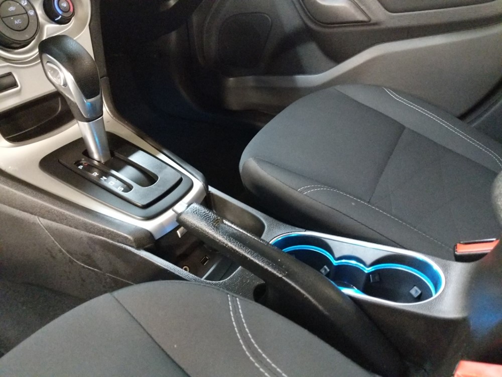 2017 Ford Fiesta - Center Console/Cup Holders