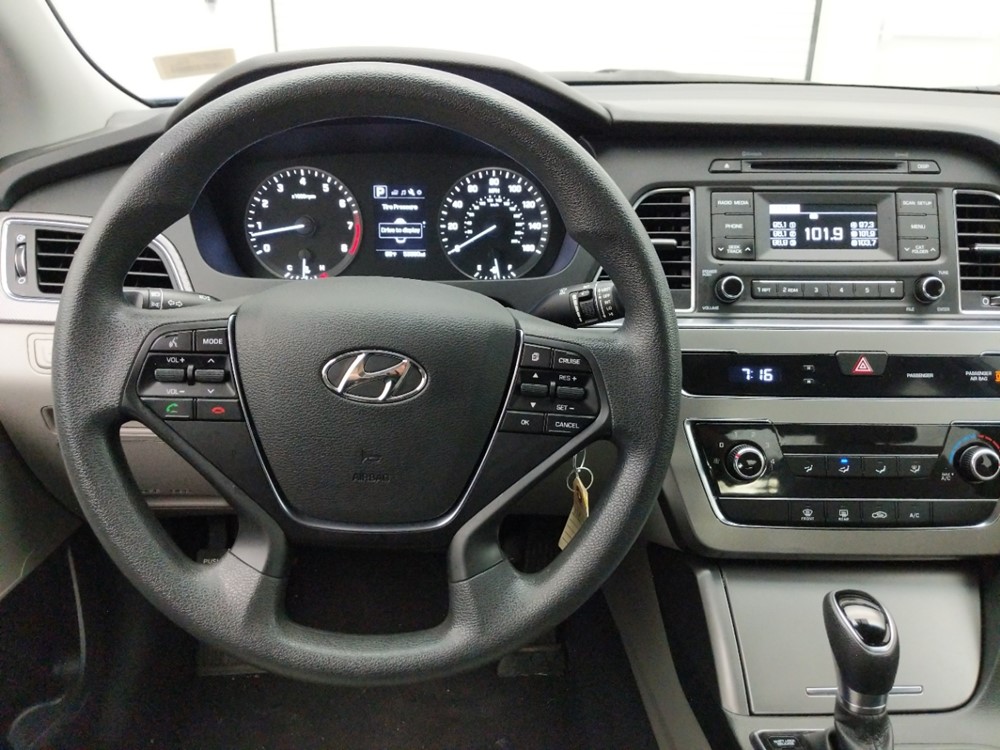 2017 Hyundai Sonata - Driver Dash