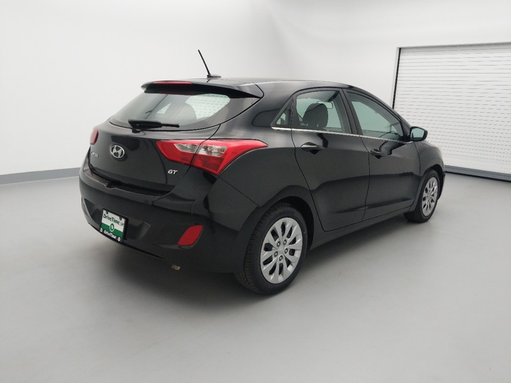 2017 Hyundai Elantra - Passenger Rear Bumper