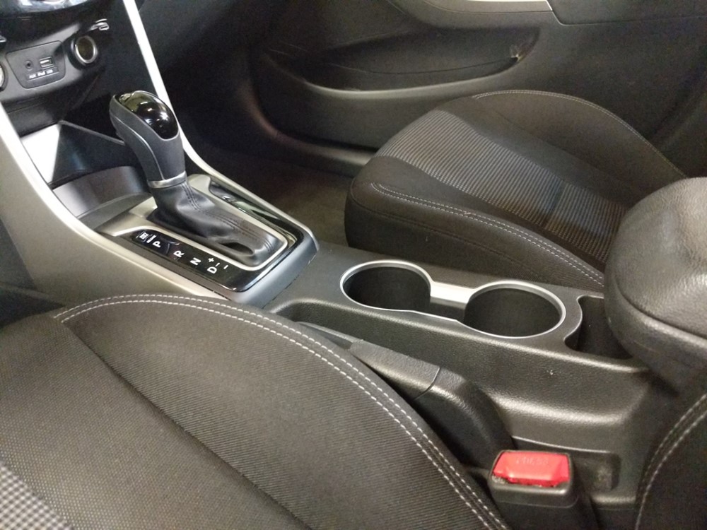 2017 Hyundai Elantra - Center Console/Cup Holders